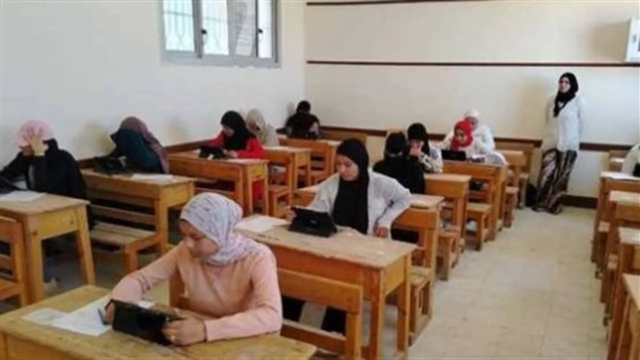 نتيجة الصف الأول الثانوي.. خطوات الاستعلام في الجيزة